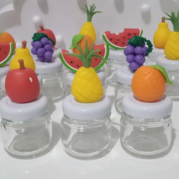 Lembrancinha de Biscuit Frutinhas no Mini Potinho