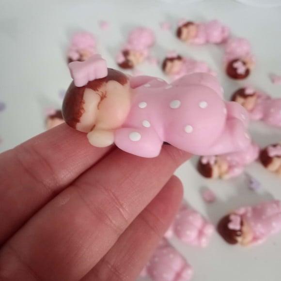 Lembrancinha de Maternidade Menina Biscuit