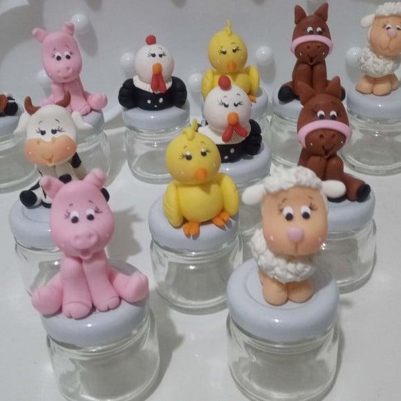 Lembrancinha Fazendinha de Biscuit no Mini Potinho