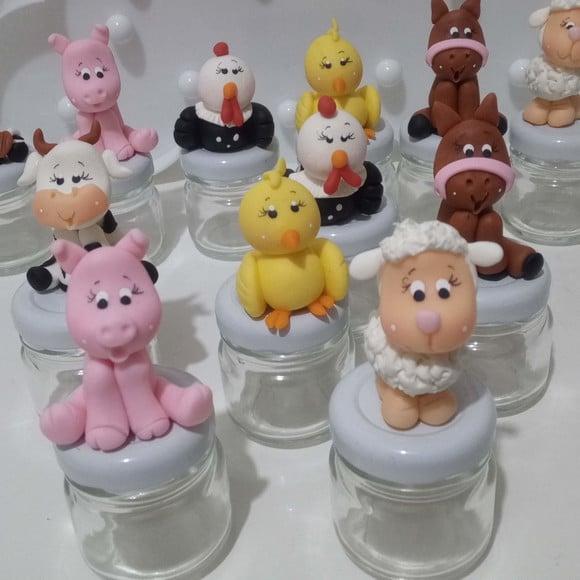 Lembrancinha Fazendinha de Biscuit no Mini Potinho