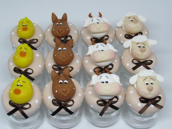 Lembrancinha Fazendinha de Biscuit no Mini Potinho