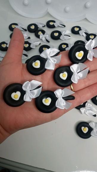 Lembrancinha Frigideira de Biscuit Chá de Cozinha