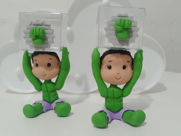Lembrancinha Hulk Menino em Biscuit com Caixinha Acrílica