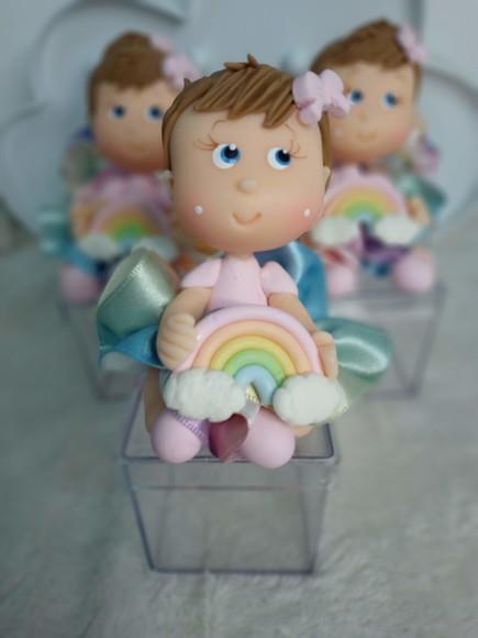 Lembrancinha Festa Arco-íris Menina com Caixinha de Acrílico