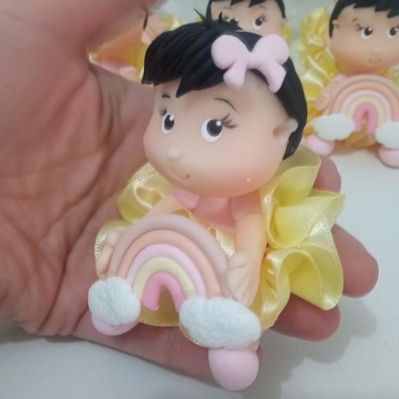 Lembrancinha Menina Arco-íris Boho de Biscuit