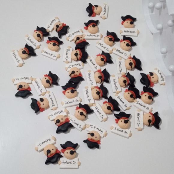 Lembrancinha Pirata de Biscuit Ímã com Nome