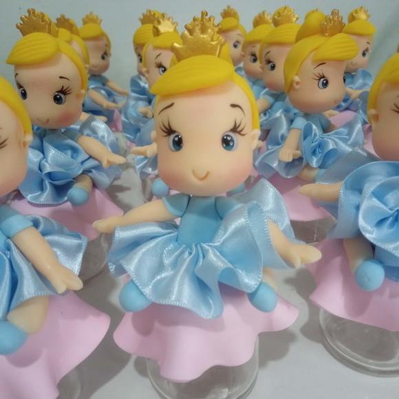 Lembrancinha Princesa com Saia de Fita Biscuit no Potinho