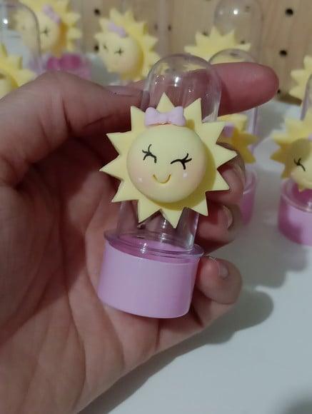 Lembrancinha Raio de Sol de Biscuit no Mini Tubete Dez Peças