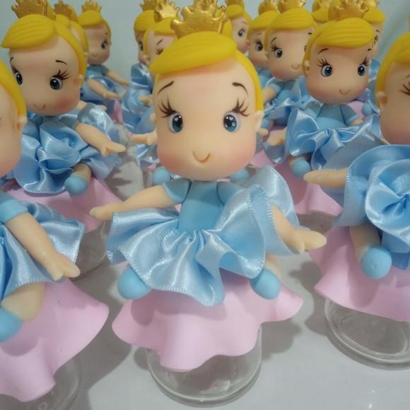 Lembrancinha Princesa com Saia de Fita Biscuit no Potinho