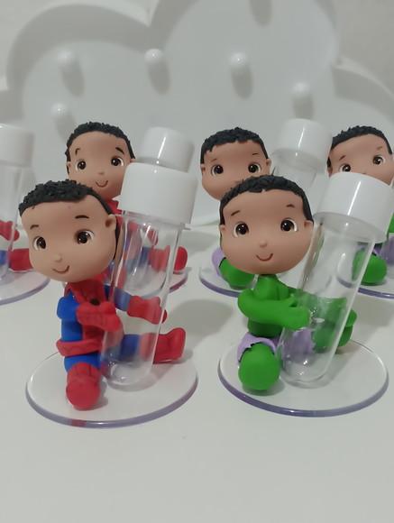 Lembrancinha Tubete Menino Aranha e Hulk em Biscuit