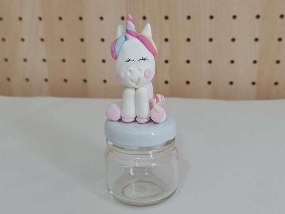 Lembrancinha Unicórnio de Biscuit no Mini Potinho