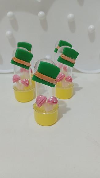 Lembrancinhatubete Chapéu e Cogumelos Festa Alice com Dez