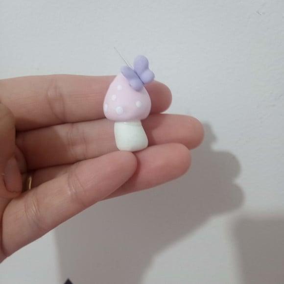 Mini Aplique Cogumelo com Borboleta de Biscuit