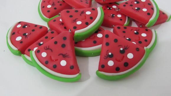 Pingente Melancia de Biscuit para Lembrancinhas