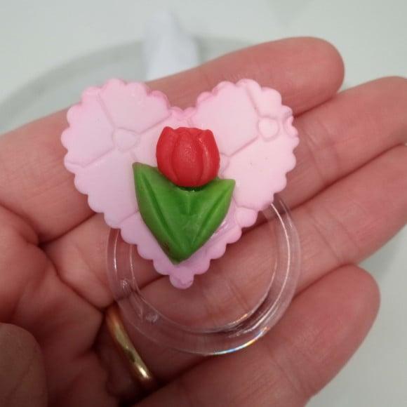 Porta Guardanapo Coração com Tulipa de Biscuit