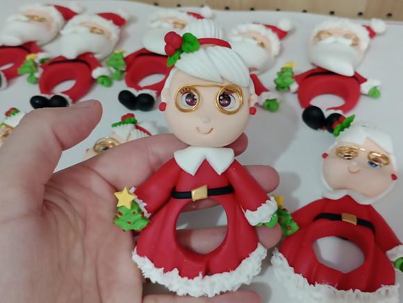 Porta Guardanapo Papai ou Mamãe Noel de Biscuit