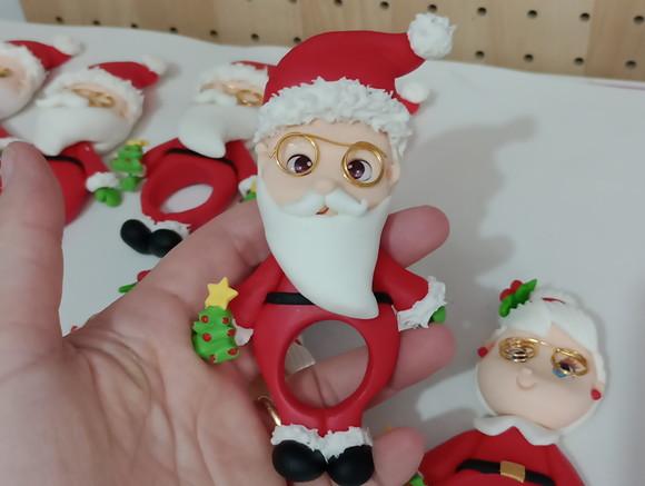 Porta Guardanapo Papai ou Mamãe Noel de Biscuit