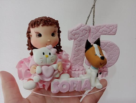 Topo de Bolo 15 Anos com Detalhes Afetivos de Biscuit