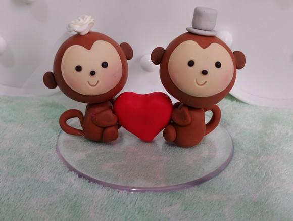 Topo de Bolo Casamento Macaquinhos de Biscuit