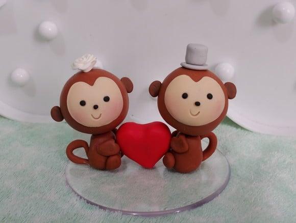 Topo de Bolo Casamento Macaquinhos de Biscuit