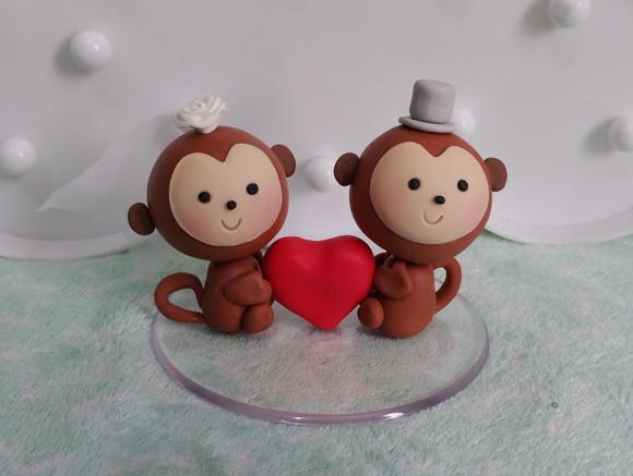 Topo de Bolo Casamento Macaquinhos de Biscuit