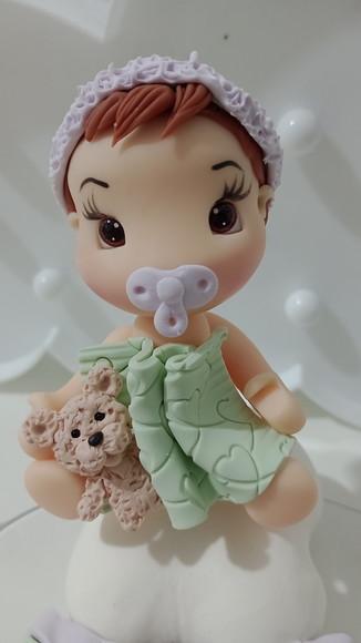 Topo de Bolo Chá de Bebê Menina com Ursinho de Biscuit