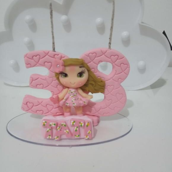Topo de Bolo com Vela, Nome e Boneca para Festa Adulto