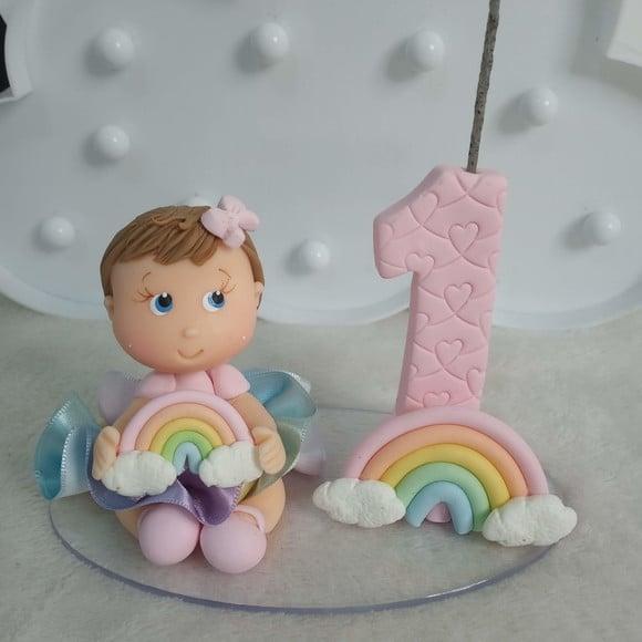 Topo de Bolo de Biscuit com Vela para Menina Tema Arco-íris