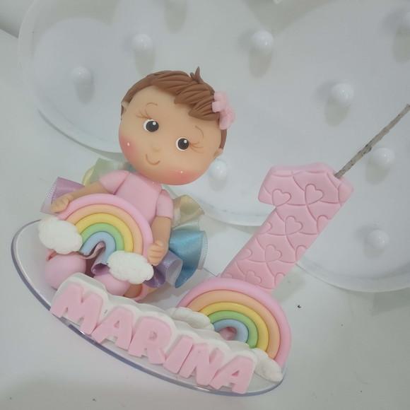 Topo de Bolo de Biscuit para Menina Tema Arco-íris com Nome