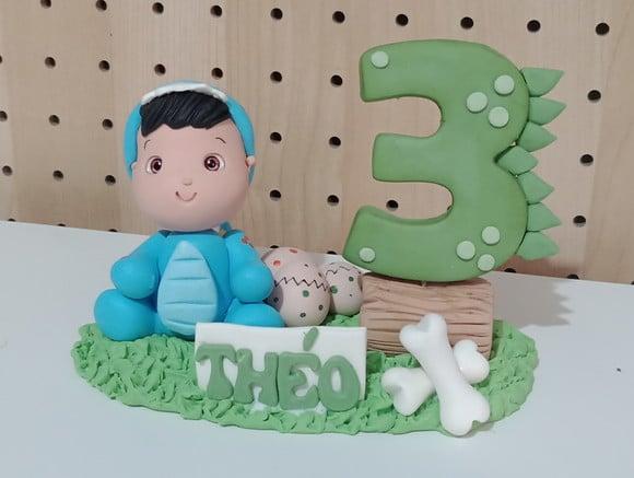 Topo de Bolo Dinossauro Baby de Biscuit