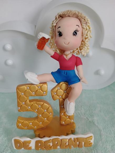 Topo de Bolo Festa Adulto Boneca Sentada no Número