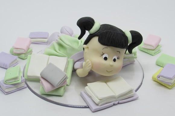 Topo de Bolo Menina com Livros