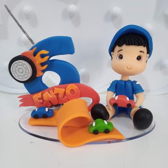 Topo de Bolo Menino com Carrinhos