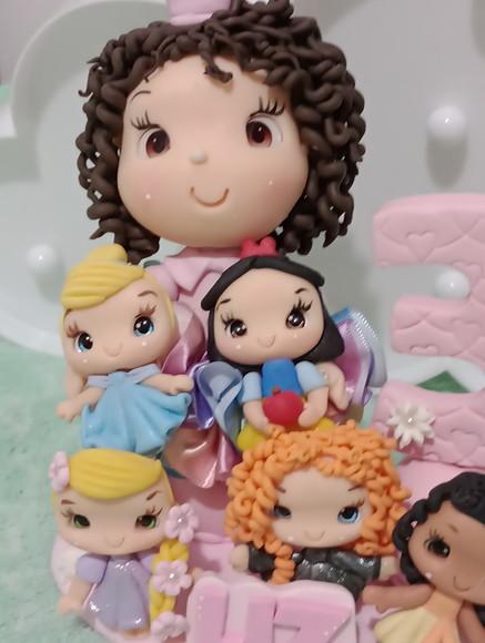 Topo de Bolo Princesas de Biscuit com Boneca e Vela