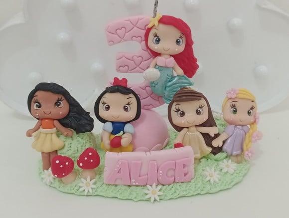 Topo de Bolo Princesas em Biscuit