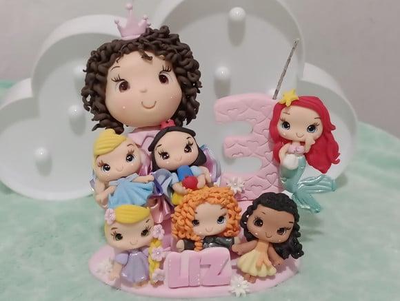 Topo de Bolo Princesas de Biscuit com Boneca e Vela
