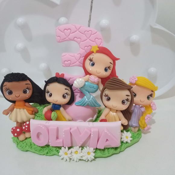 Topo de Bolo Princesas em Biscuit