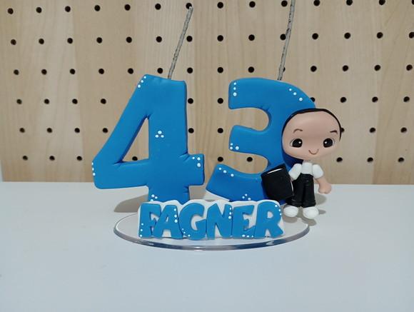 Vela Adulto Masculina com Aplique de Biscuit