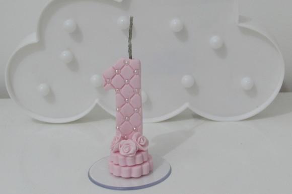 Vela de Biscuit Decorada com Mini Pérolas