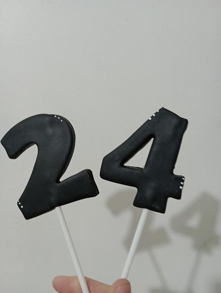Vela de Biscuit para Aniversário Adulto com Palito