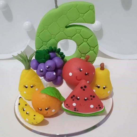 Vela Frutinhas com Carinha de Biscuit