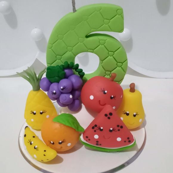 Vela Frutinhas com Carinha de Biscuit