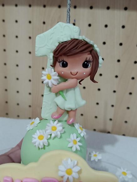 Vela Personalizada Topo de Bolo Menina Margaridas de Biscuit