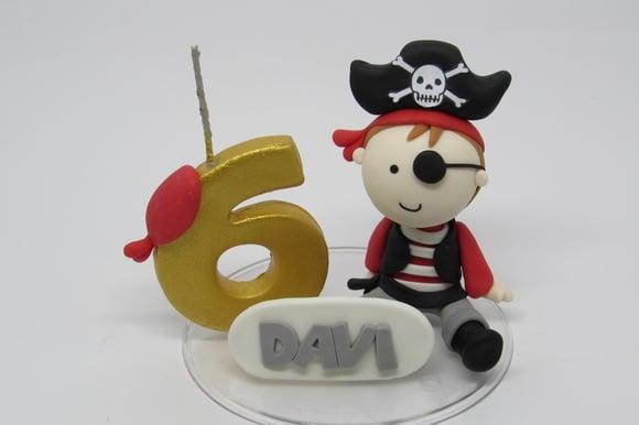 Vela Pirata de Biscuit Personalizada com Nome