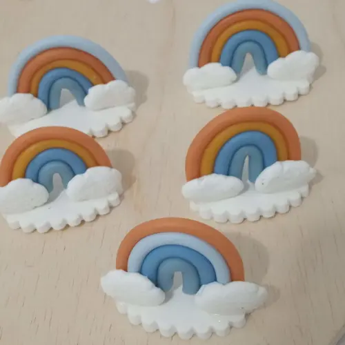 Aplique Arco-íris Boho em Pé de Biscuit para Lembrancinhas
