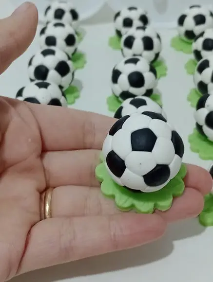 Aplique Bola de Biscuit para Lembrancinhas