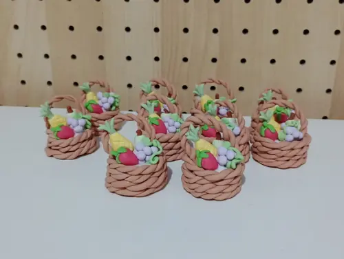 Aplique Cestinha de Frutas de Biscuit para Lembrancinhas
