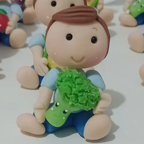 Aplique Menino com Legumes e Verduras para Lembrancinhas