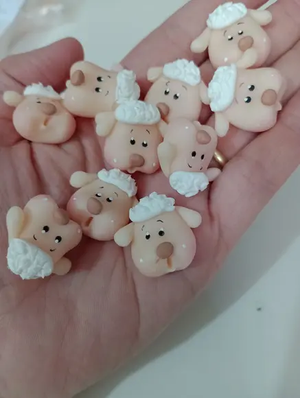 Aplique Ovelha de Biscuit para Lembrancinhas com Dez