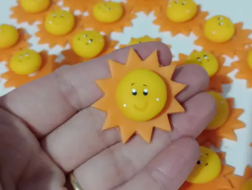 Aplique Solzinho de Biscuit com Dez Peças